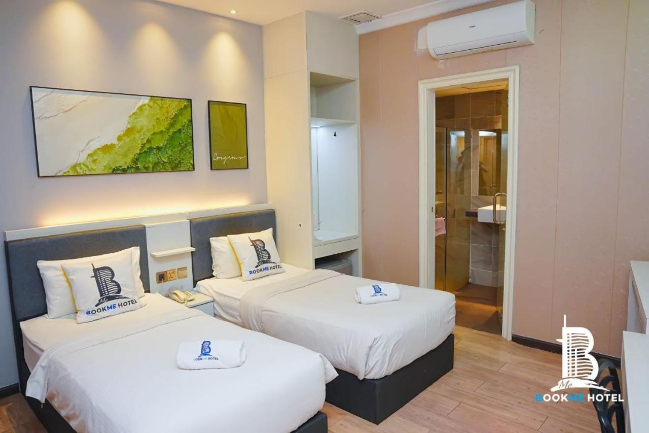 Bookme Hotel Johor Bahru Exteriör bild